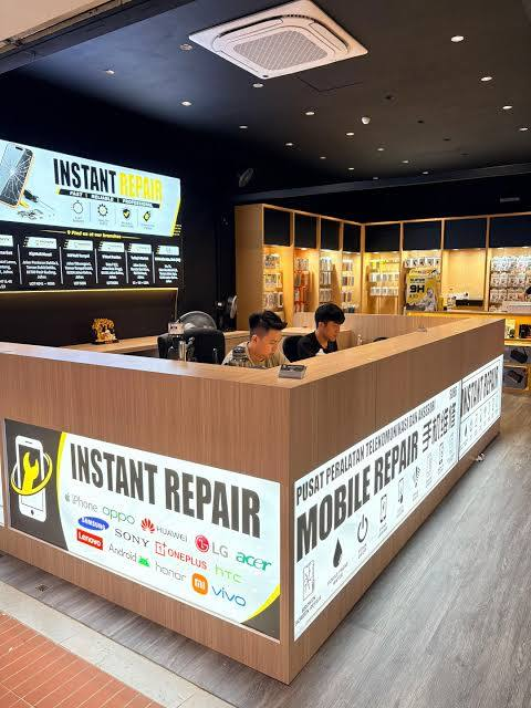 Repair & service counter
